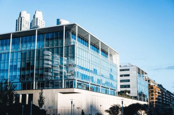 建筑設(shè)備監(jiān)控系統(tǒng)，安全性，工作效率，施工過程，設(shè)備維護(hù)